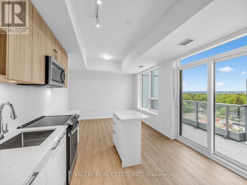ph01-500 Plains Road E, Burlington (LaSalle), ON, L7T0C8 | Card Image