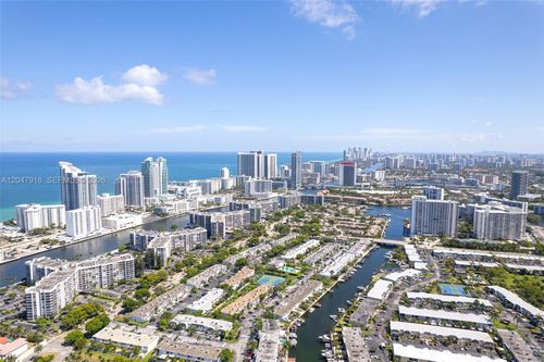 807-807 Ne 27th Ave, Hallandale Beach, FL, 33009-2945 | Card Image