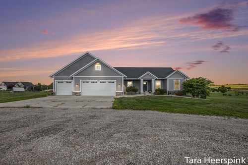 1649 Byron Rd, Hudsonville, MI, 49426-9634 | Card Image