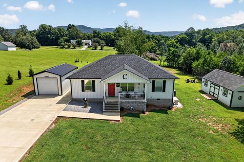 156 Hidden River Ave, Sparta, TN, 38583-7508 | Card Image