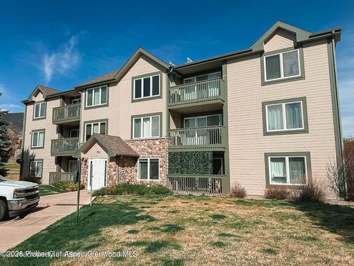 l-790 Castle Valley Blvd, New Castle, CO, 81647-8721 | Card Image