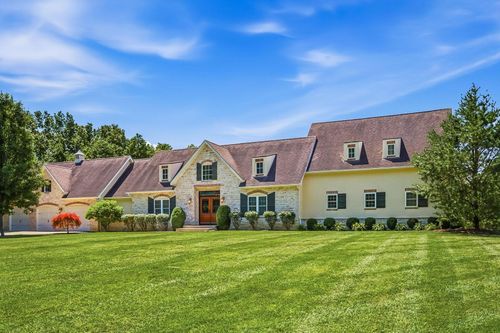 10354 Gorsuch Rd, Galena, OH, 43021-9680 | Card Image