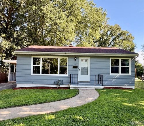 4209 Oak Ln, Belleville, IL, 62226-5519 | Card Image
