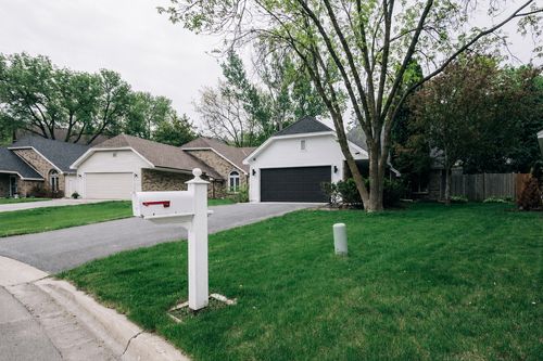 18701 Clear View Dr, Minnetonka, MN, 55345-6080 | Card Image