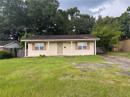 3909 Pleasant Valley Rd, Mobile, AL, 36609-2023 | Card Image