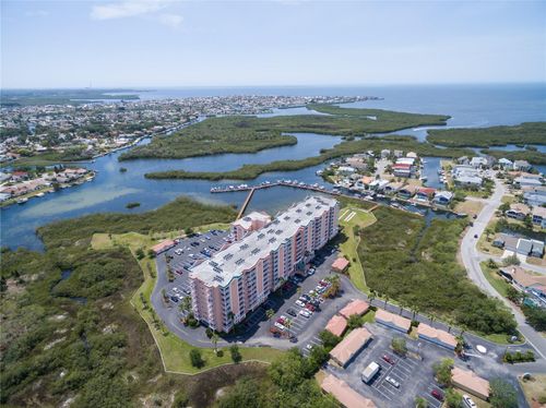 unit-415-4516 Seagull Dr, New Port Richey, FL, 34652-2095 | Card Image