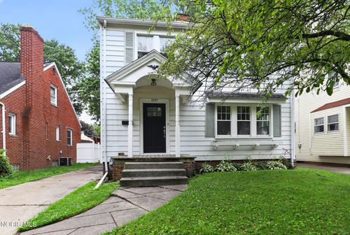 2227 Portsmouth Avenue, Toledo, OH, 43613 | Card Image