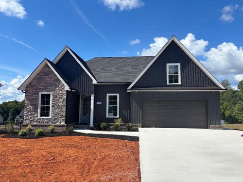 1295 Boonsboro Meadows Dr, Lynchburg, VA, 24503-3894 | Card Image