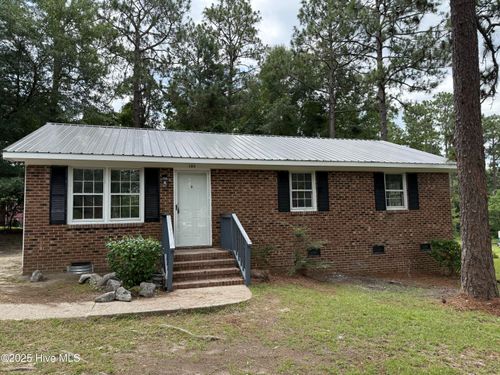 185 Cox St, Southern Pines, NC, 28387-6204 | Card Image