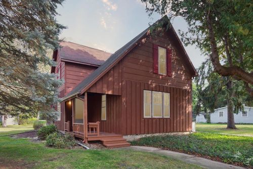 131 Moyer Ave, Alma, MI, 48801-2442 | Card Image