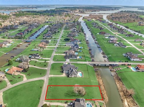 11621 Grandview Dr, Montgomery, TX, 77356-4276 | Card Image