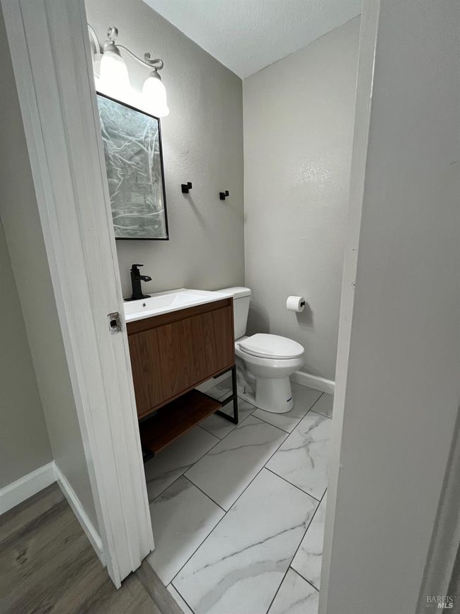 APT-19 - 2525 Walters Way, Condo with 2 bedrooms, 2 bathrooms and 1 parking in Concord CA | Image 15