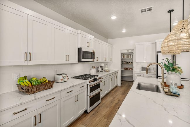 Kitchen Area | Image 37