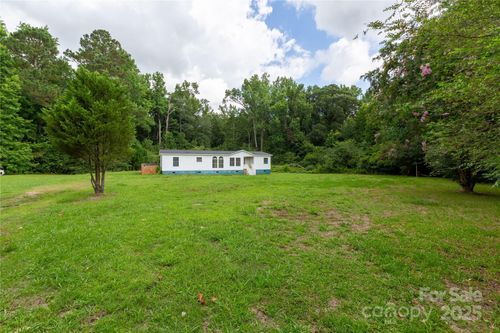 76 Brittany Ln, Whiteville, NC, 28472-5269 | Card Image