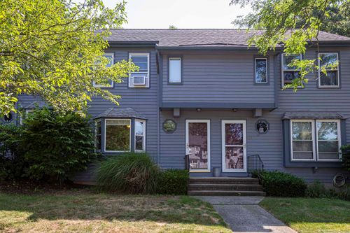 unit-136-1 Abbott Rd, Ellington, CT, 06029-3872 | Card Image