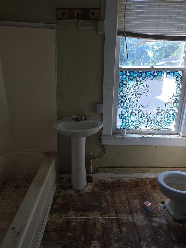 407 W Main St, Home with 0 bedrooms, 0 bathrooms and null parking in Vevay IN | Image 24