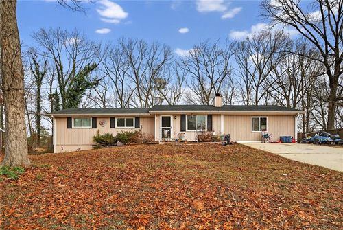 5720 Bob White Ln, Douglasville, GA, 30135-3804 | Card Image