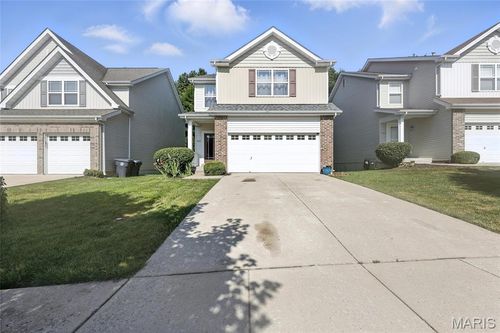 497 Parkgate Dr, Lake St Louis, MO, 63367-4384 | Card Image