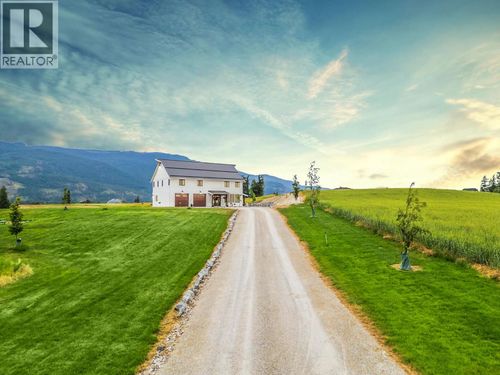 {{alt}} | Card Image