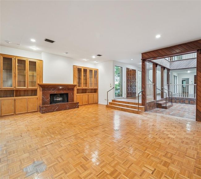 APT-80 - 201 Vanderpool Ln, Townhouse with 4 bedrooms, 6 bathrooms and 2 parking in Houston TX | Image 7