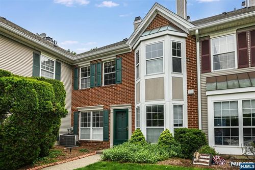 1030 Cumberland Ct, Mahwah, NJ, 07430-1358 | Card Image