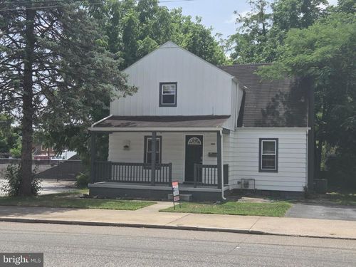 560 W North Street, CARLISLE, PA, 17013 | Card Image