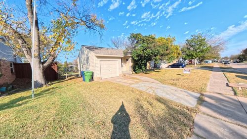2233 Huskey St, Garland, TX, 75041-2534 | Card Image