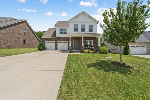 561 Oakvale Ln, Mount Juliet, TN, 37122-0615 | Card Image