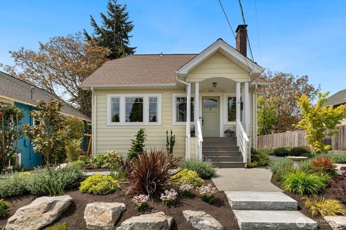 6531 27th Ave Nw, Seattle, WA, 98117-5902 | Card Image