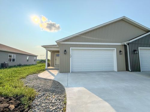 706 Johnson St, Watertown, WI, 53094 | Card Image