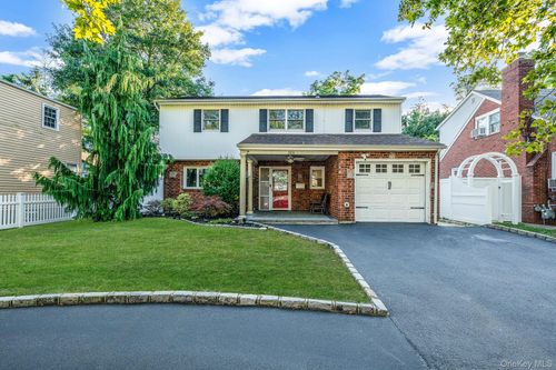 886 Bellmore Ave, North Bellmore, NY, 11710-5559 | Card Image