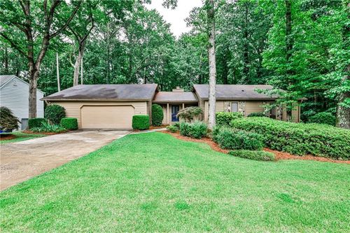 2528 Chimney Springs Dr, Marietta, GA, 30062-5734 | Card Image