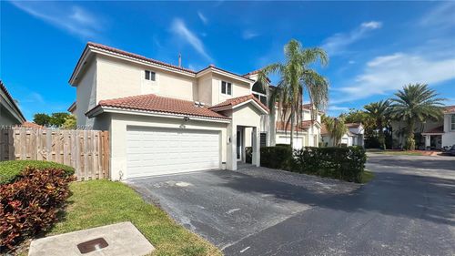 5585 Nw 102nd Pl, Doral, FL, 33178-2653 | Card Image