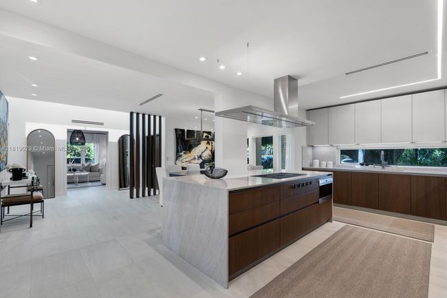 800 E Dilido Dr, House other with 3 bedrooms, 3 bathrooms and null parking in Miami Beach FL | Image 8