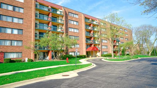 apt-412-1840 Huntington Blvd, Hoffman Estates, IL, 60169-6746 | Card Image