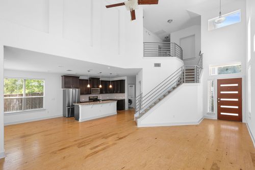 7208 Bertram Ct, Austin, TX, 78741-6657 | Card Image