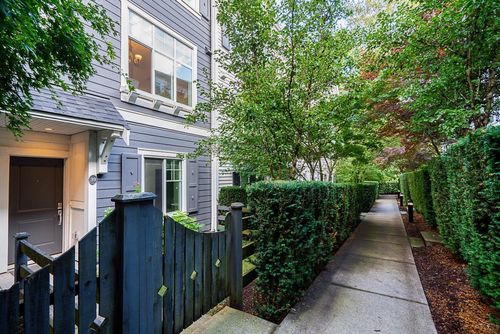39-15340 Guildford Dr, Surrey, BC, V3R0C9 | Card Image