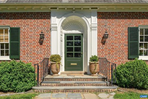 921 Rugby Rd, CHARLOTTESVILLE, VA, 22903-1605 | Card Image