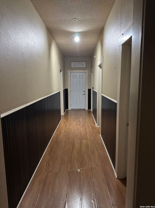 1921 Perez St, San Antonio, TX, 78207-2164 | Card Image