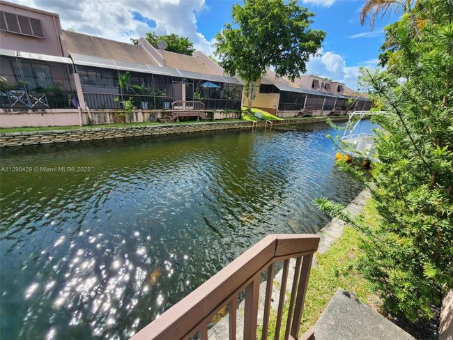 12320 - 12320 Nw 11 Th Ct, Townhouse with 2 bedrooms, 2 bathrooms and null parking in Pembroke Pines FL | Image 11