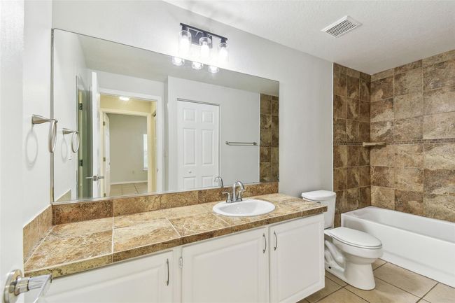 APT-304 - 5606 Pinnacle Heights Cir, Condo with 2 bedrooms, 2 bathrooms and null parking in TAMPA FL | Image 24