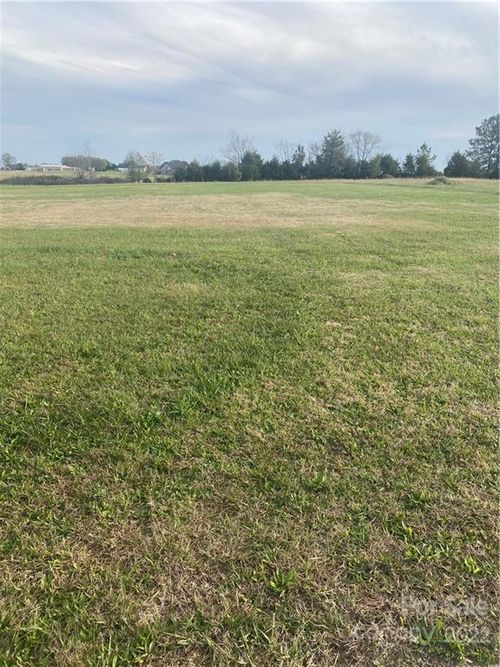 111 Colony Acres Dr, Cowpens, SC, 29330-8881 | Card Image