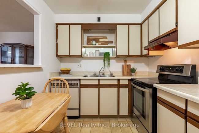 504 - 141 Church St, Condo with 2 bedrooms, 2 bathrooms and 7 parking in Saint Catharines ON | Image 11