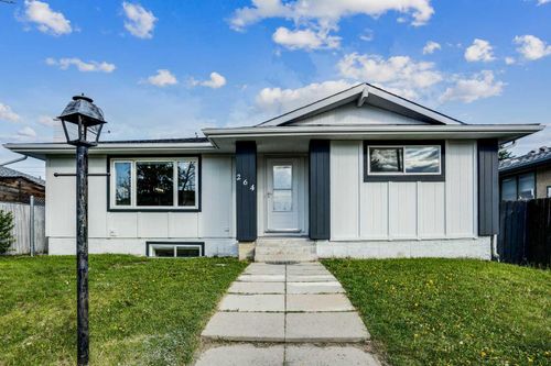 264 Penbrooke Close Se, Calgary, AB, T2A3P1 | Card Image