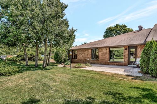 101-200 East St S, Bobcaygeon, ON, K0M1A0 | Card Image