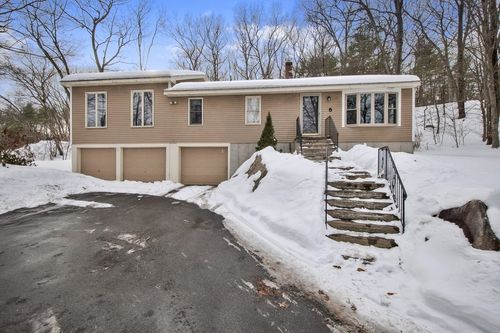 5 S Main St, Northbridge, MA, 01534-1110 | Card Image