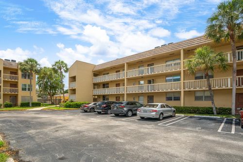 apt-301-5961 Nw 61st Ave, Tamarac, FL, 33319-2270 | Card Image