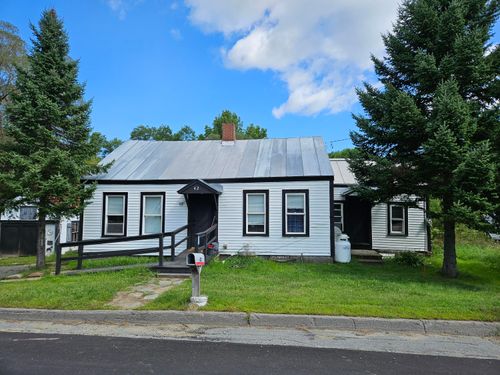 42 River Road, New Portland, ME, 04961 | Card Image