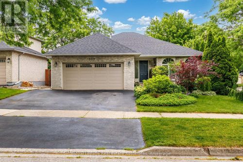 537 Mathewman Cres, Burlington, ON, L7L5S6 | Card Image