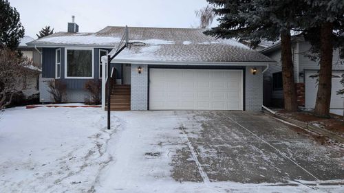 108 Millbank Close Sw, Calgary, AB, T2Y2E8 | Card Image